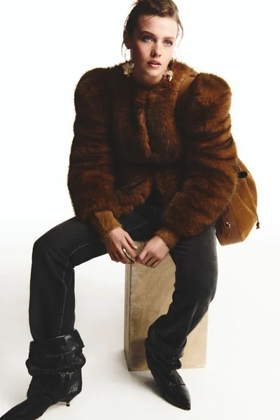 Look 13